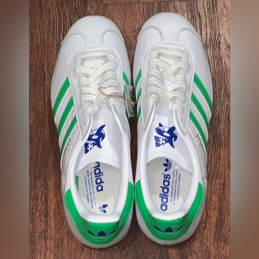 Adidas men size 10.5 - Picture 10 of 16